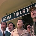 “A STRONZA, ma che volevi fà? nun lo vedi che sò immortale?…” Un film che va definito per quello che è: ESTREMO. Estremo nella violenza, estremo nelle reazioni, nelle azioni […]